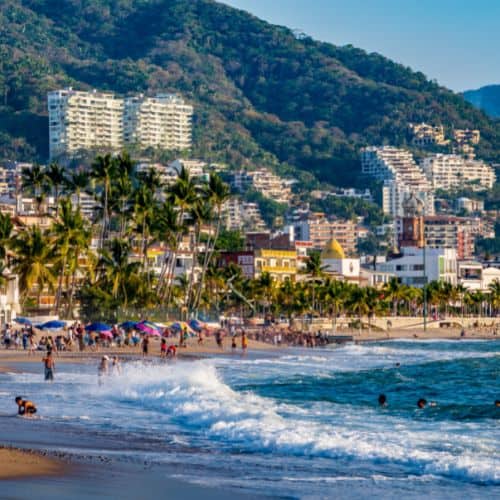 Best Time to Visit Puerto Vallarta, Mexico + the Time of Year to AVOID