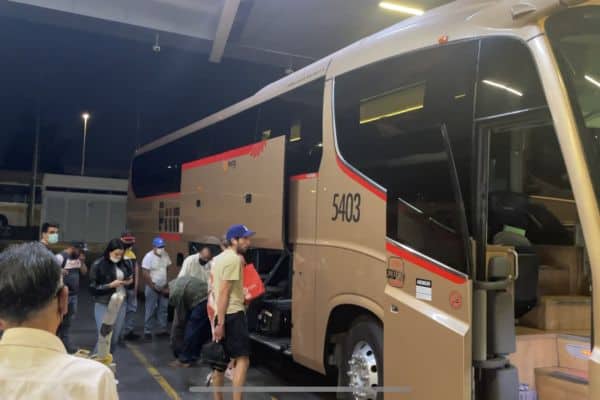 bus-travel-mexico-luggage